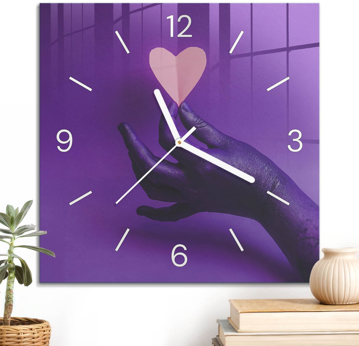 ArtPrintCave Paars Glazen Klok - 30x30 cm - Wandklok Vierkant - Paars Hart Stille Wandklok - Abstractie Wandklok Keuken - Witte Klokwijzers