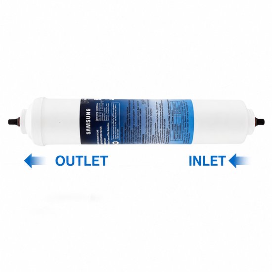 Witte Samsung waterfilter met blauwe tekst. Pijlen geven "Outlet" en "Inlet" aan.