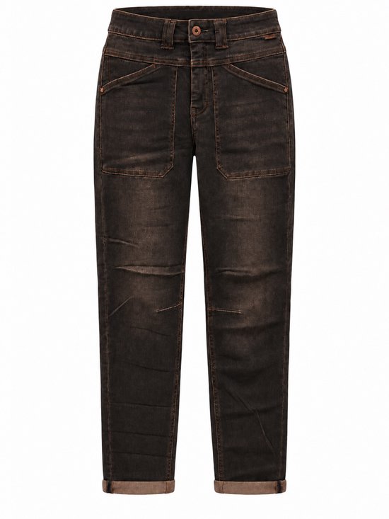 Bruine, overdyed jeans met opgestikte zakken aan de voorkant, dubbele naden en omgeslagen pijpen.
