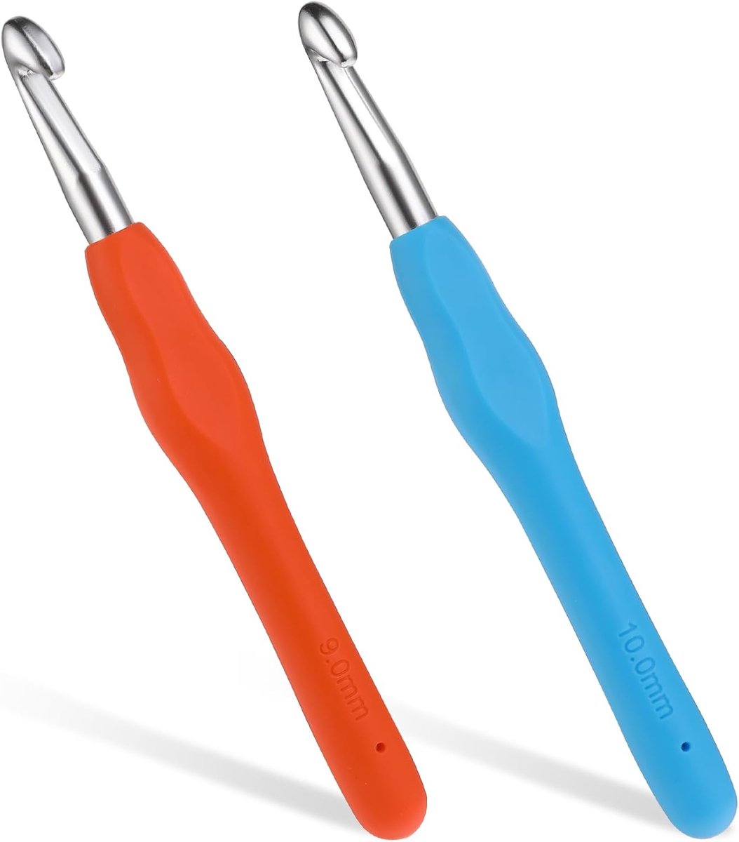 Haaknaalden, 9,0 mm, 10,0 mm haaknaalden, breinaalden met ergonomische greep voor artritische handen, kleurrijke TPR-greep, haaknaald voor beginners en haakgaren