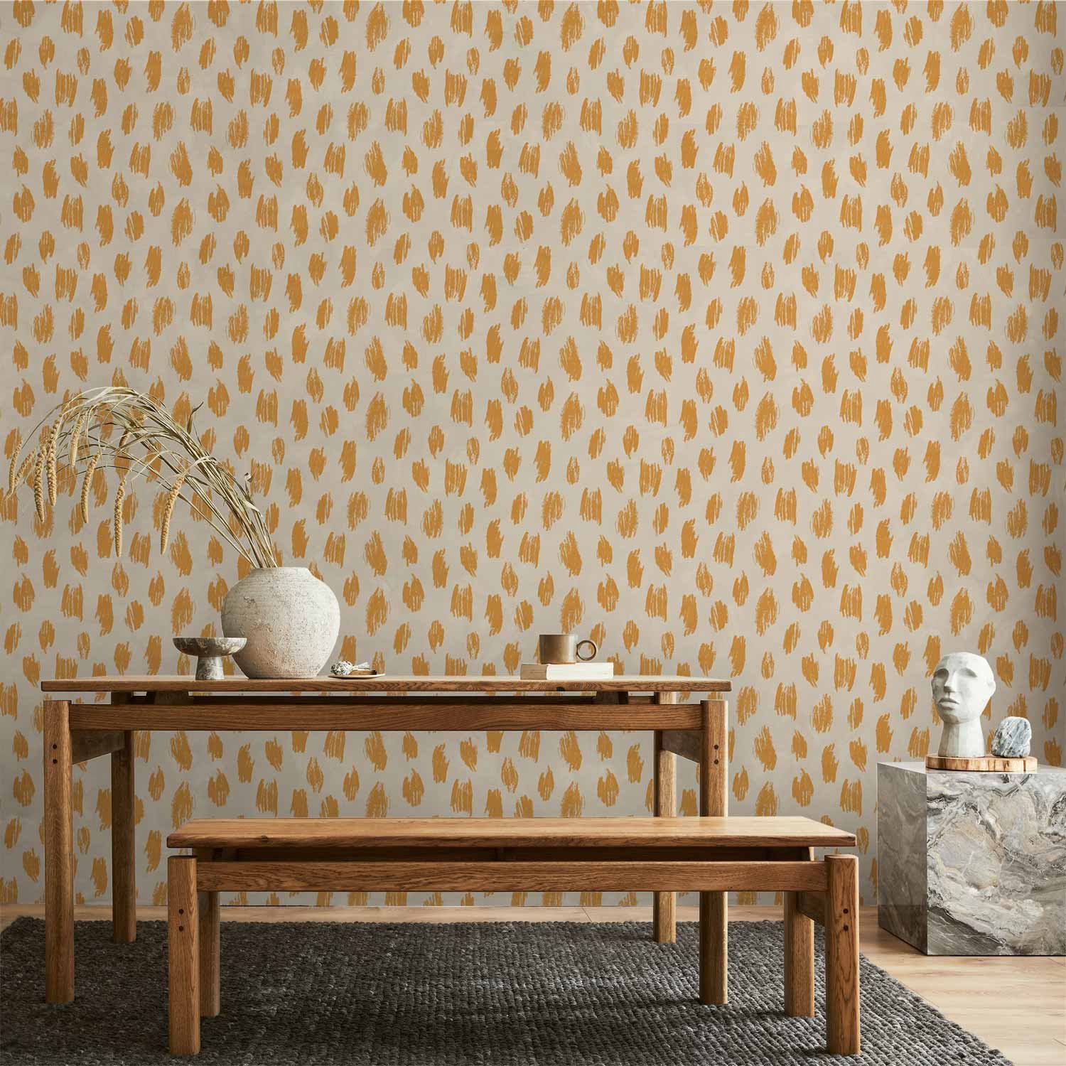 Behang - Drawn Pattern in Dots and Spots - in shades of orange and ecru.