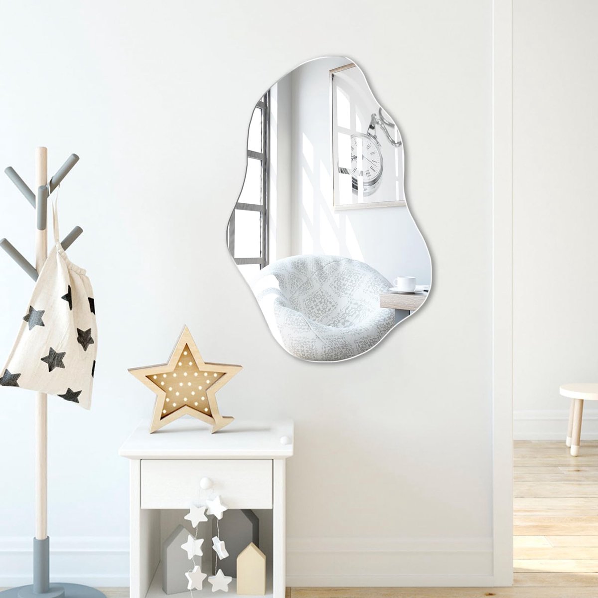 JMITHA Badkamer Spiegel Onregelmatige Spiegel Frameloze Glas Zelfklevende HD voor Make-up Decoratieve voor Entryways - ShopVlot