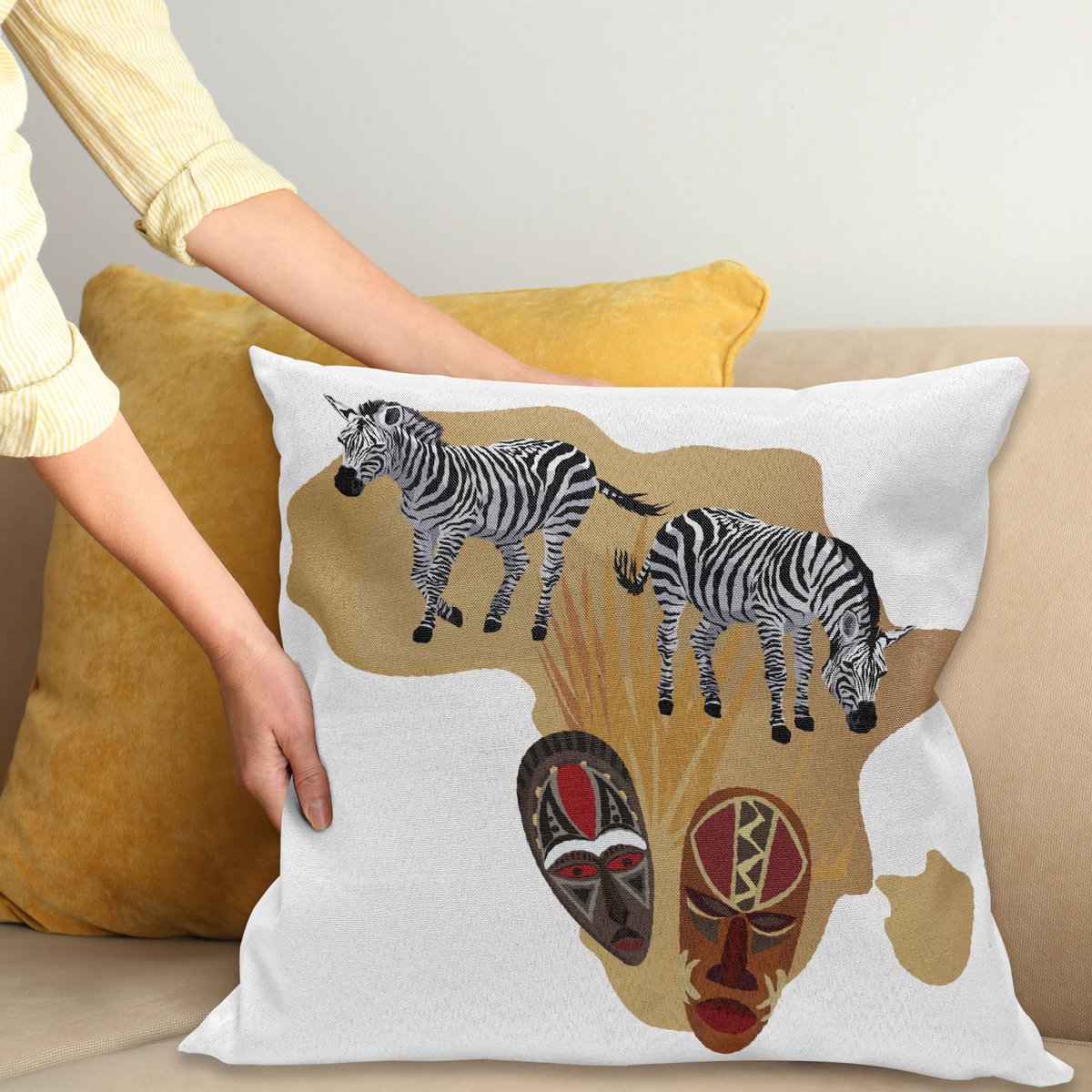 ABAKUHAUS Savanne Sierkussenhoes, Illustratie van Traditioneel Ornamenten en Zebra Etnisch Thema op Kaart Achtergrond, Decoratieve Vierkante Sierkussenhoes, 45 x 45 cm, Pastel Beige