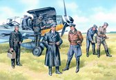 1:48 ICM 48082 German Luftwaffe Pilots and Ground Personnel (1939-1945) Plastic kit