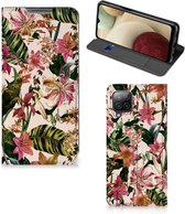 Hoesje ontwerpen Geschikt voor Samsung Galaxy A12 Smart Cover Valentijn Cadeautje Vrouw Bloemen