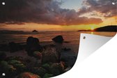 Tuinposter Prachtige zonsondergang over Naoshima in Japan - 70x40 cm - Wanddecoratie Buiten - Tuinposter - Tuindoek - Schuttingposter - Tuinschilderij
