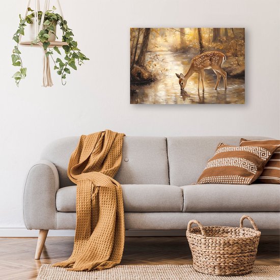 Hert drinkt bij bosbeekje - Hertje wanddecoratie - Canvas schilderij hert - Realisme - Klassieke schilderijen - Wanddecoratie - canvas 60x40 cm