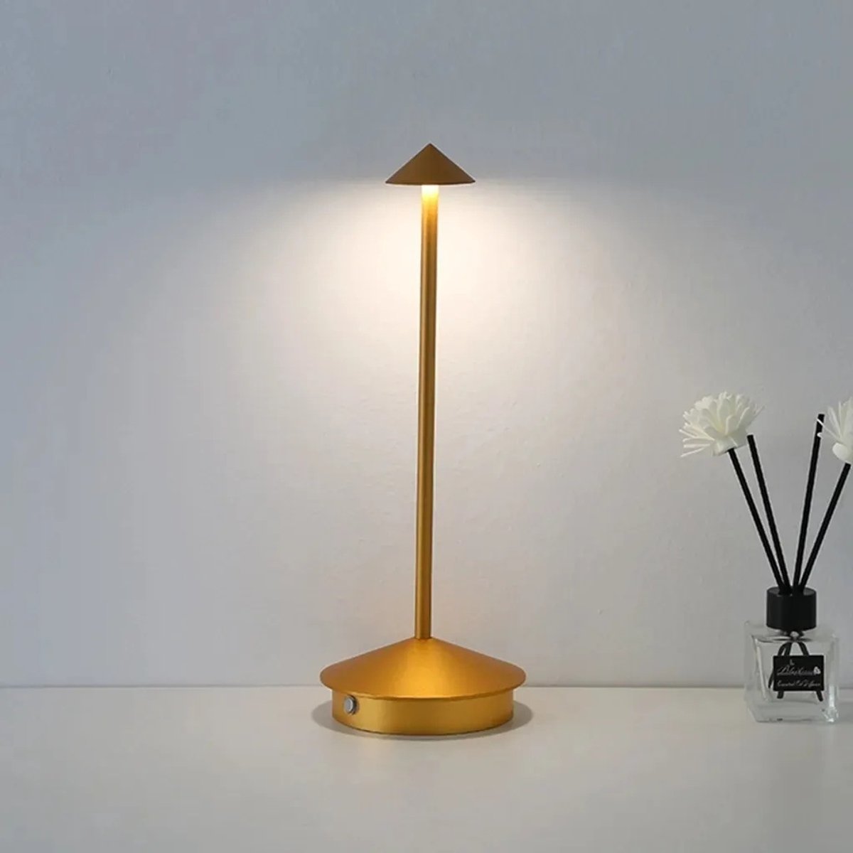 Oplaadbare Tafellamp - Draadloos - Dimbaar - Accu - Touch Bediening - Nachtlamp - Decoratie voor Tuin, Woonkamer, Slaapkamer - Sfeerverlichting - Goud