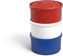 Stapel van rode, witte en blauwe tonnen