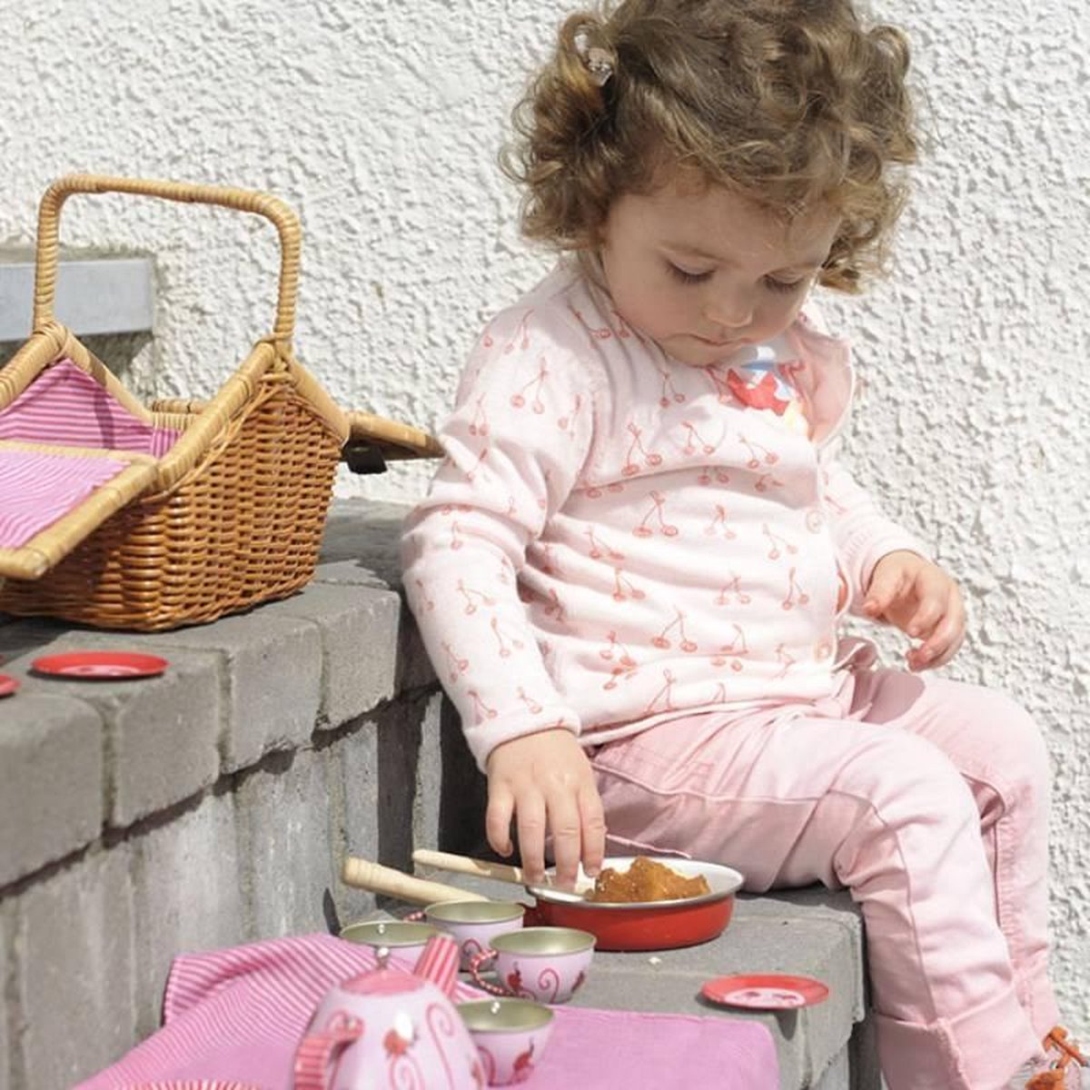 Egmont Toys Theeset Blik Lieveheersbeestje In Rieten Mand
