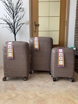 Bol.com Bera Kofferset – 3-Delig – 45L Handbagage + 70L Medium + 110L Grote Koffer – Lichtgewicht – Stevig – 360° Geruisloze Wie... aanbieding