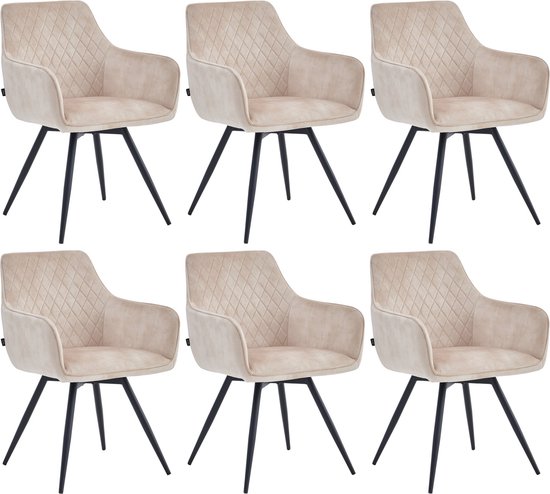 Set van zes beige eetkamerstoelen met armleuningen en ruitpatroon, op zwarte poten.