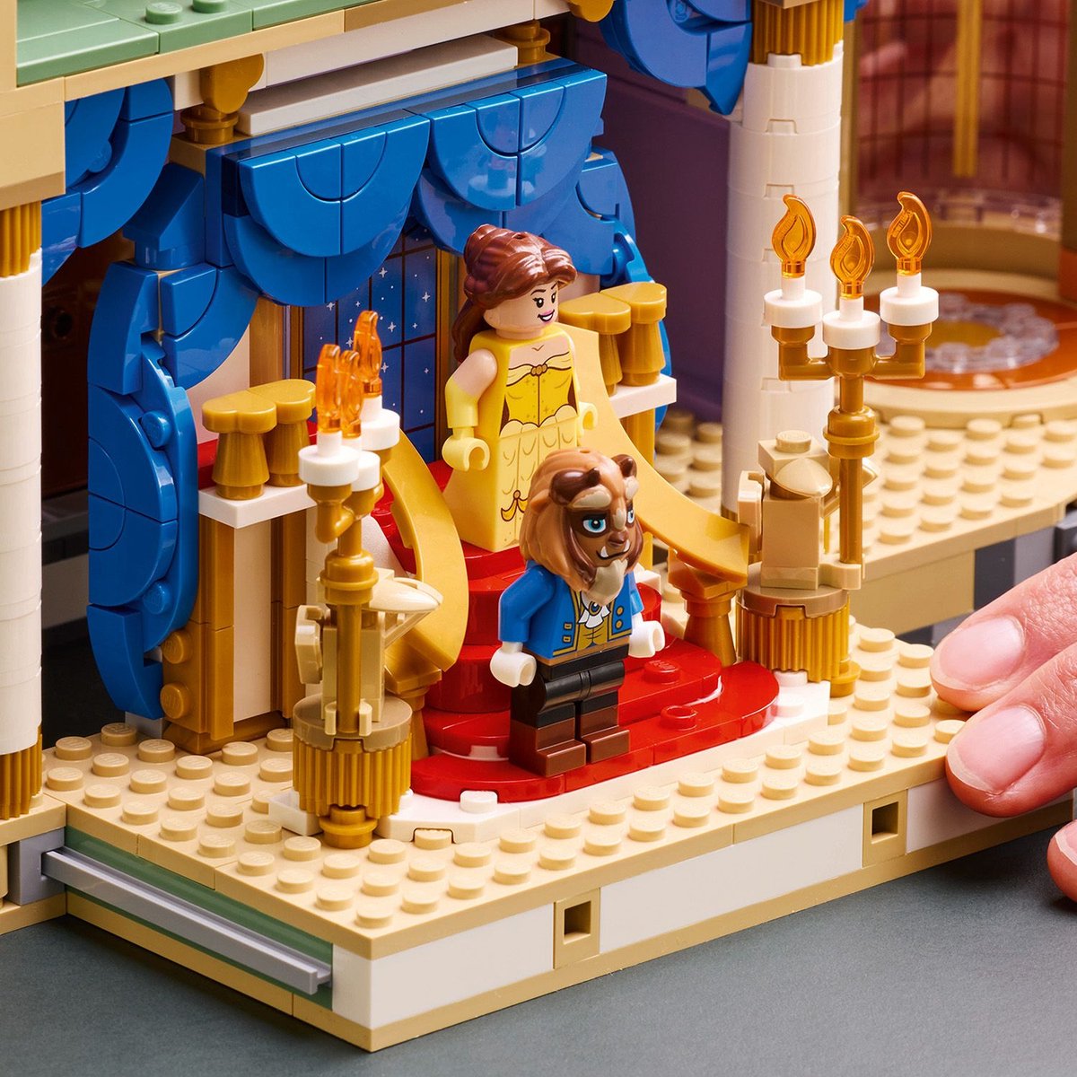 LEGO ǀ Disney Princess Belle en het Beest Kasteel Bouwpakket - 43263 – foto 2