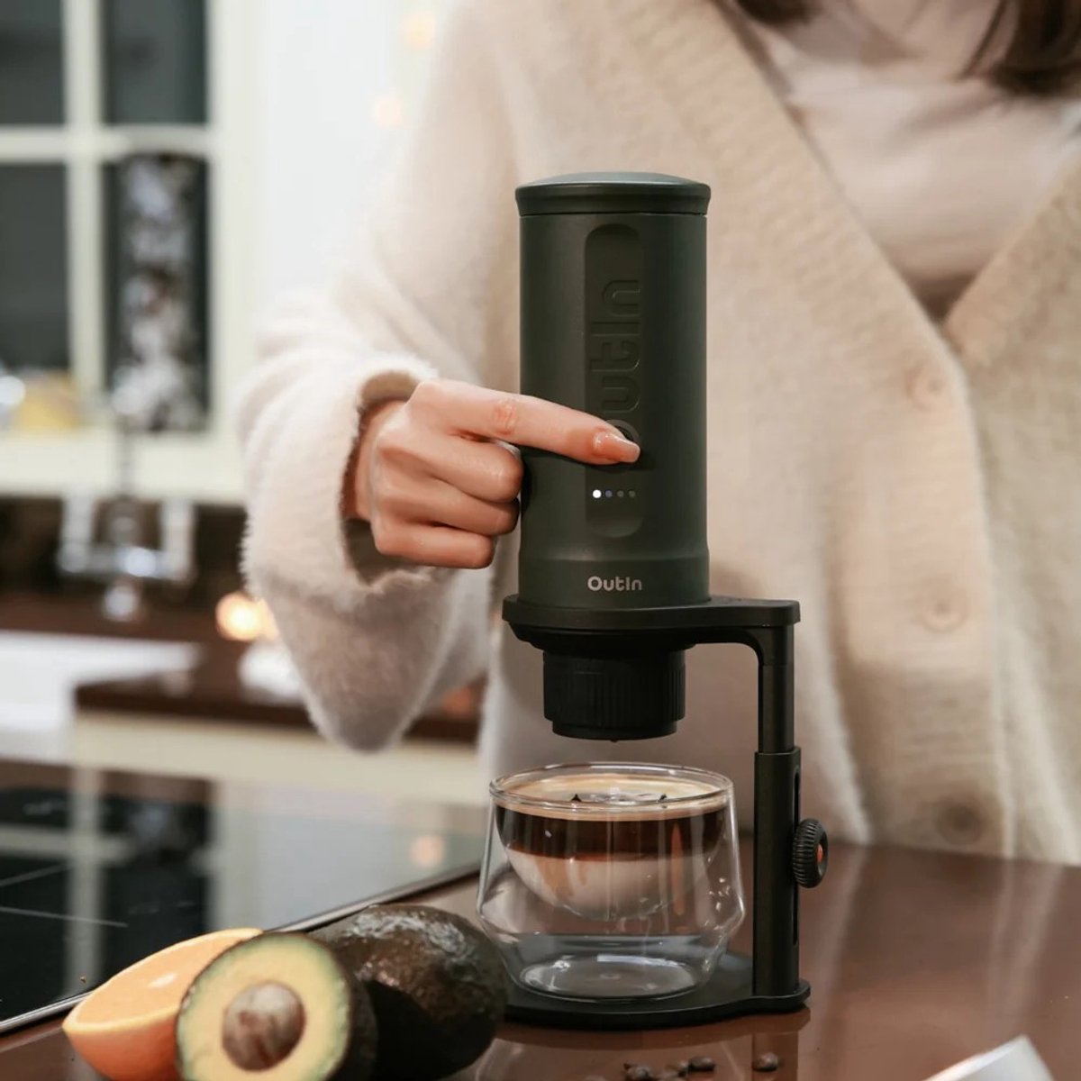 OutIn Nano Machine à expresso électrique portable, cafetière de voyage pour camp