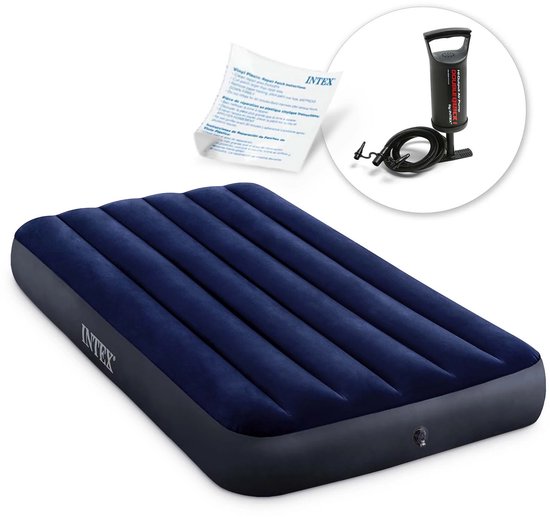 Donkerblauw Intex luchtbed met ribbels, handpomp en reparatieset.