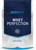Bol.com Body & Fit Whey Perfection - Proteine Poeder / Whey Protein - Eiwitshake - 896 gram (32 shakes) - Vanille & Amandel aanbieding