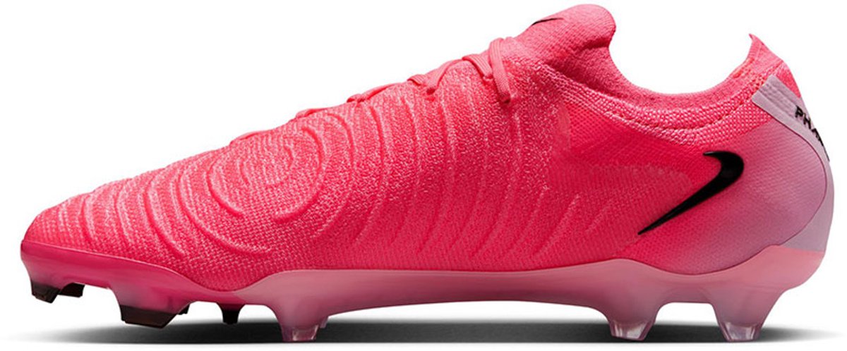 nike phantom pink