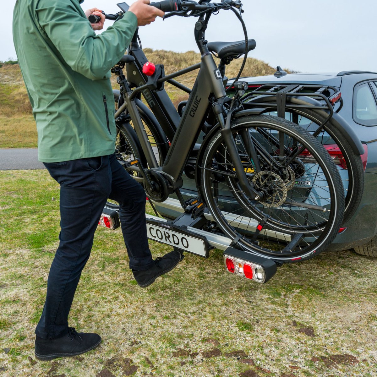 Cordo X2 - Fietsendrager Trekhaak - Geschikt voor 2 (elektrische) Fietsen - Kantelbaar - Compact opvouwbaar – foto 5
