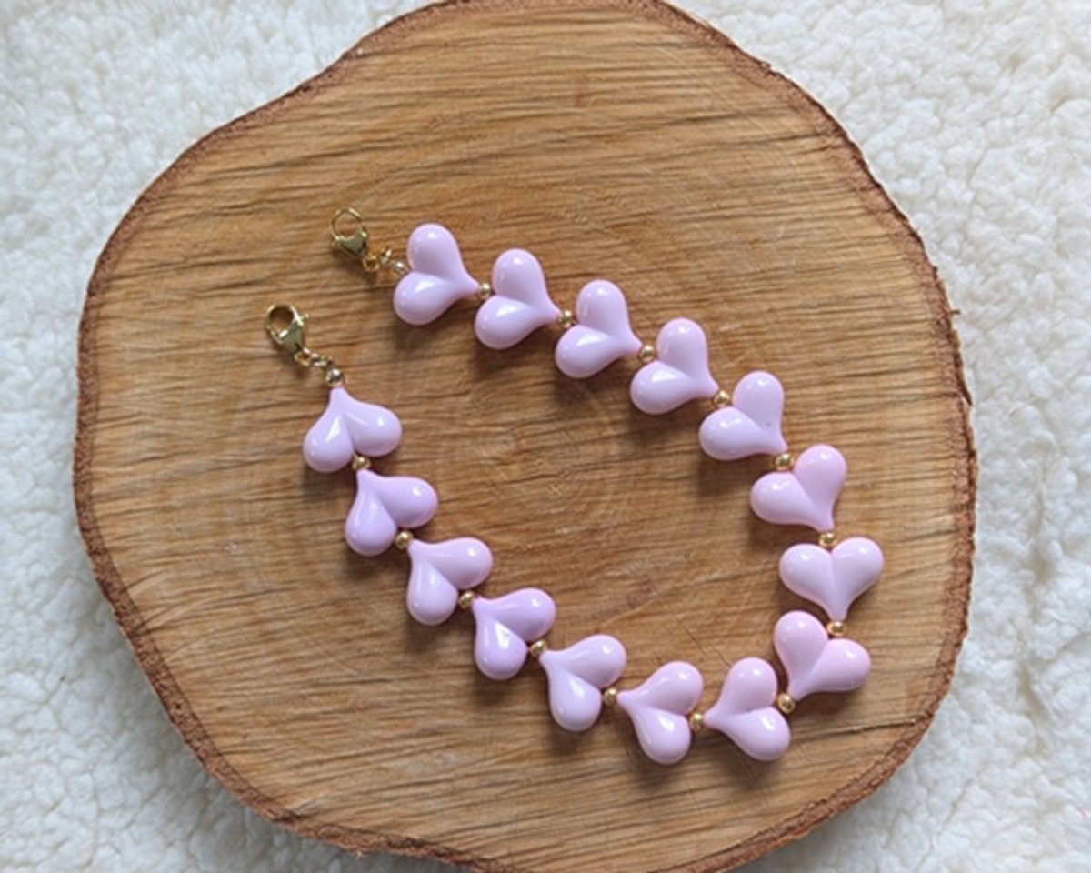 SWAN - sleutelhanger - tassenhanger - telefoonkoord - hartjes - acryl - lichtroze - roze - goud