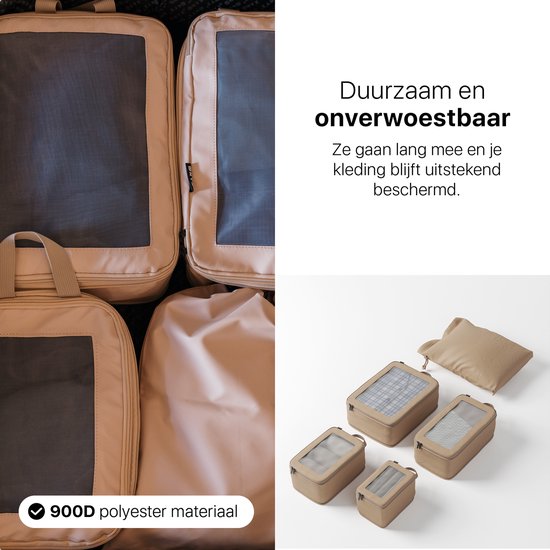 Close-up van beige packing cubes met gaasvenster, en een stapel kleinere cubes met rits, gemaakt van 900D polyester.