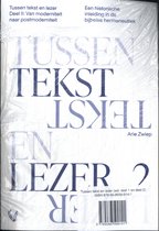 Boekomslag met de titel "Tussen tekst en lezer Deel II: Van moderniteit naar postmoderniteit". Grijze letters op een witte achtergrond. Titel en ondertitel in groot formaat.