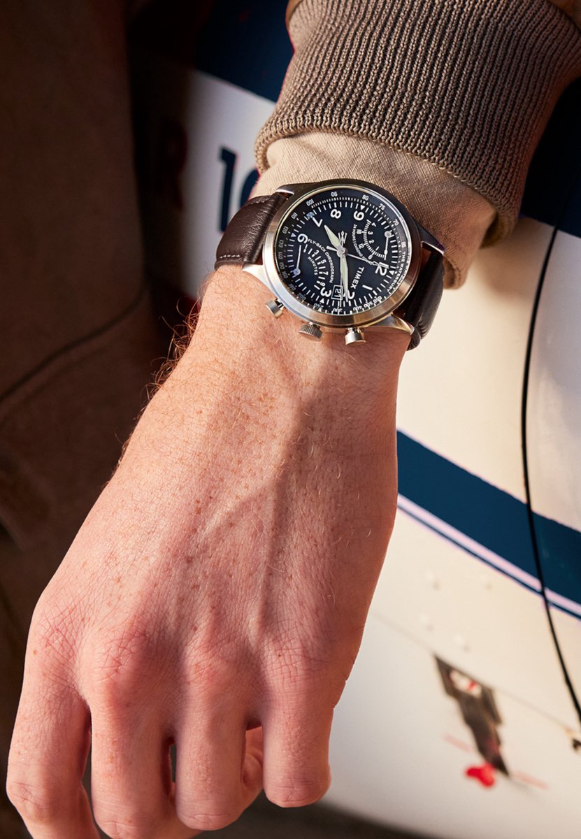 Timex Waterbury Traditional Fly Back Kwarts Analoog Horloge Bruin Case: 100% Stainless Steel | Armband: 100% Recycled Material 43 TW2W47900AJ