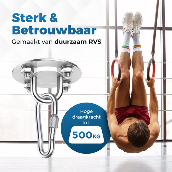 Man aan gymnastiekringen die aan een plafondhaak hangen. Sterk & Betrouwbaar, RVS, 500kg draagkracht.