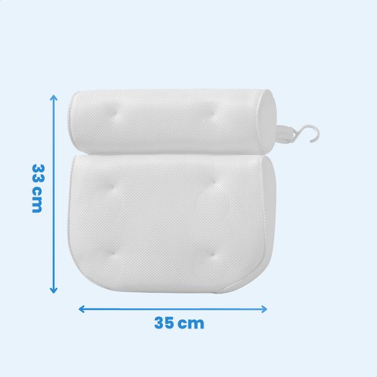 Wit badkussen met afmetingen 33 cm hoog en 35 cm breed.