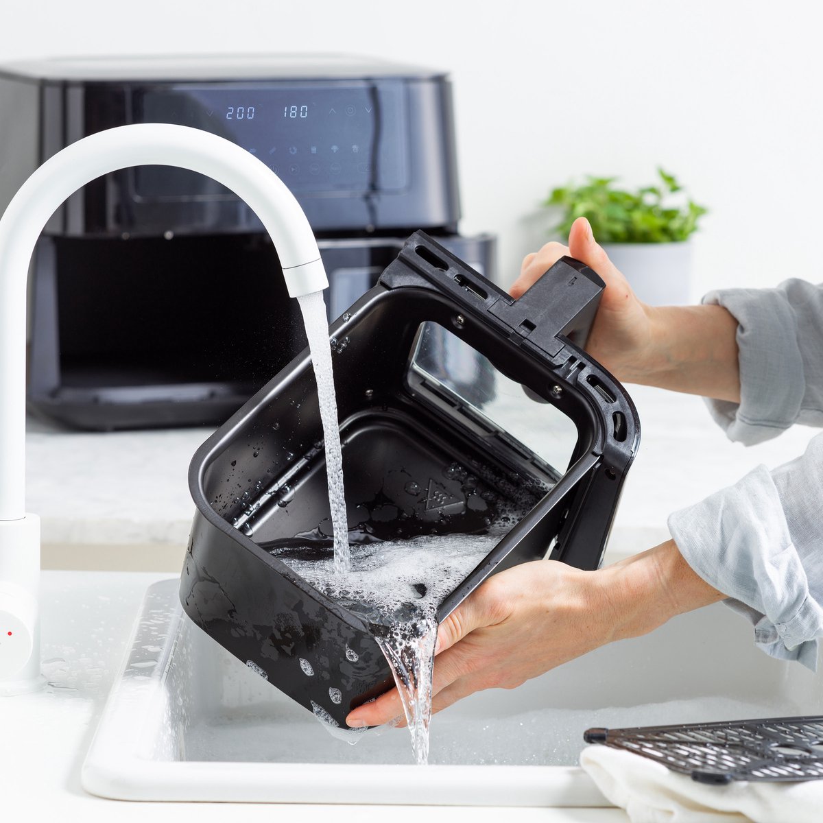 Afbeelding 2 van Zomerdeal: Bistro Dual Zone Air Fryer (2 x 4 L) + Sandra’s snelle en gezonde air fryer-recepten