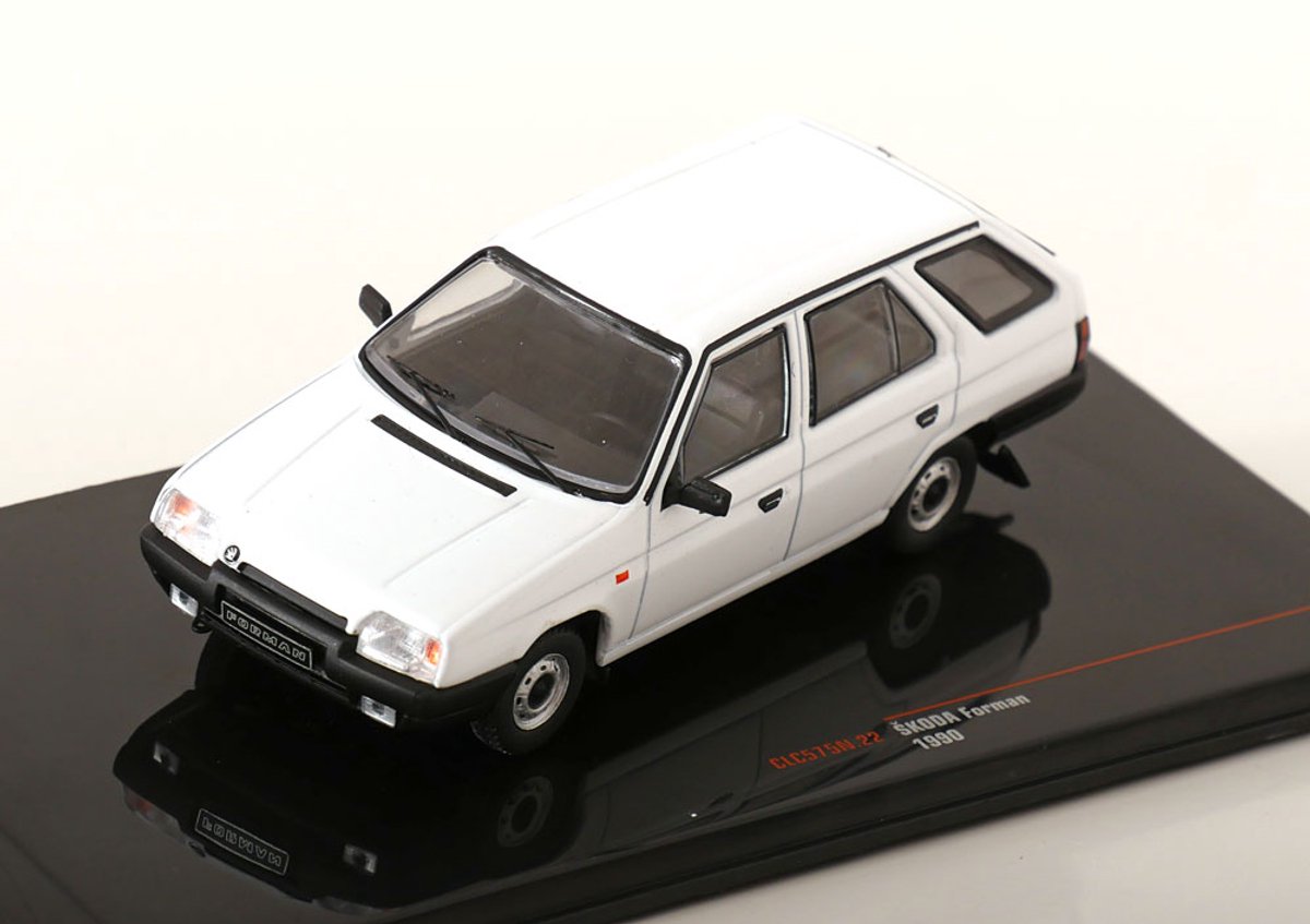 Skoda Forman 1990 Wit - Model 1/43 - Ixo Models