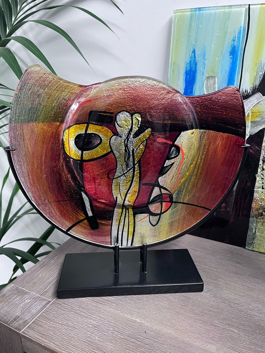 Pippashop Halfronde Glazen Vaas in Metalen Standaard - 36 cm Hoog multicolor
