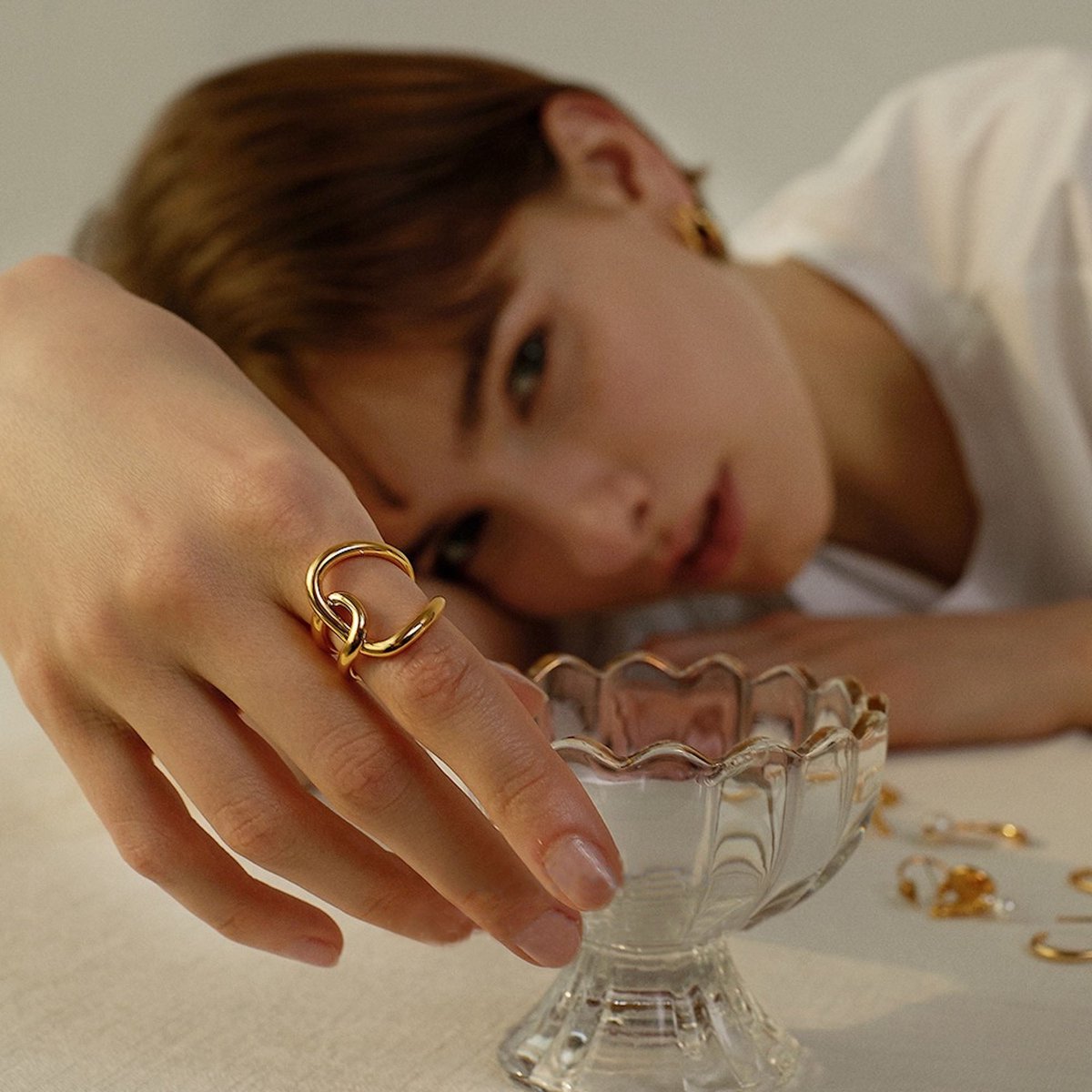 Geometrische Vloeibare Ontwerp Crossover Ringen; Uniseks sieraden!