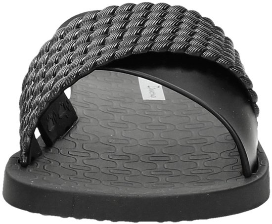 Zwarte Ipanema slipper met gevlochten band.