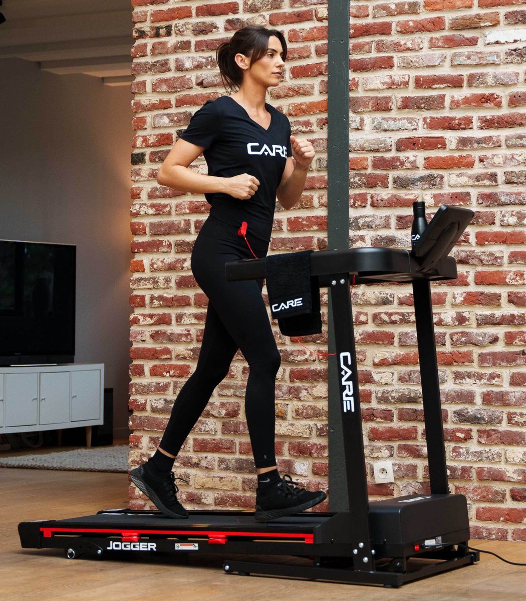 CARE JOGGER - Connected en opvouwbare loopband - Maximale snelheid 16 km/u - 28 programma’s - Handmatige helling met 3 niveaus - Voor thuisgebruik thumbnail 6