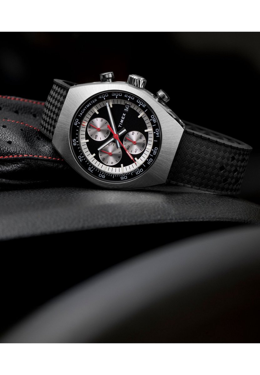 Timex Timex Legacy Tonneau Chronograph Kwarts Analoog Horloge Zwart Case: 100% Stainless Steel | Armband: 100% Rubber 42 TW2W64500AJ