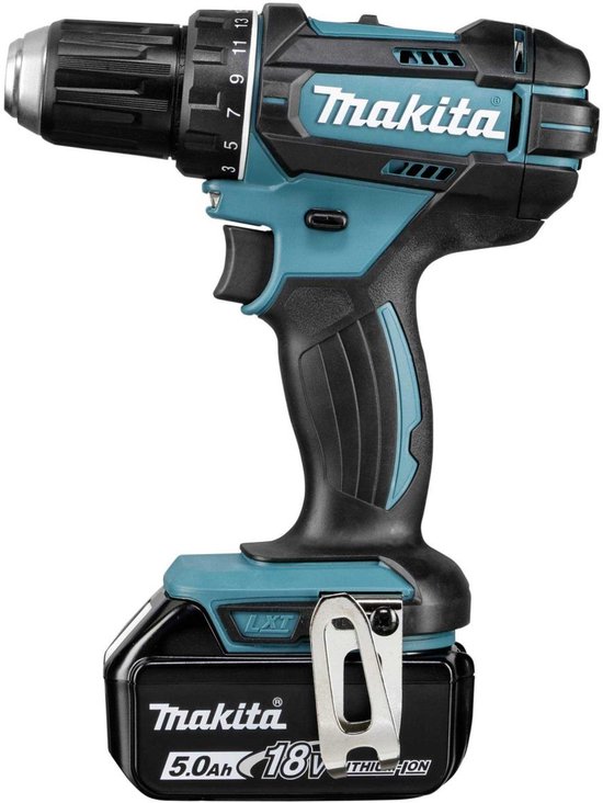 Makita boor-/schroefmachine met 18V 5.0Ah LXT accu in teal en zwart.