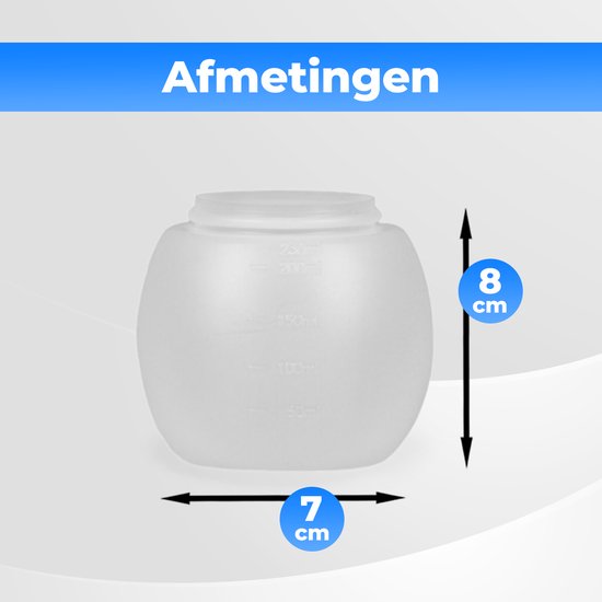 Boule doseuse transparente avec des marques en ml, avec des dimensions de 8 cm de haut et 7 cm de large.