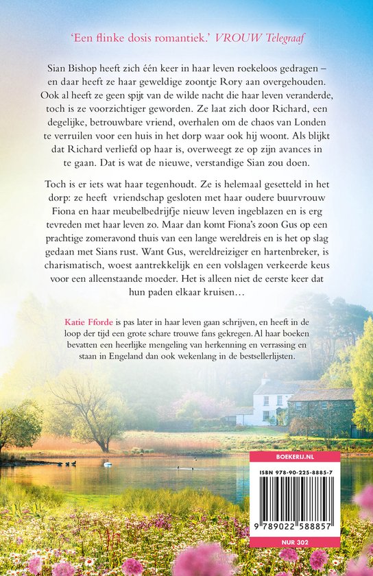 Achterkant van het boek 'Zomerliefde' van Katie Fforde, met deels de achtergrond van de voorkant. Bevat tekst, ISBN en QR-code.
