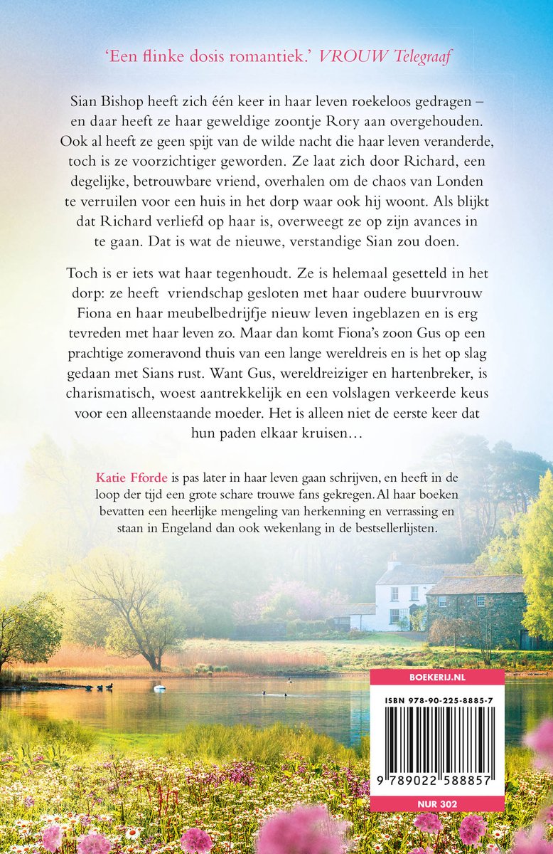 Achterkant van het boek 'Zomerliefde' van Katie Fforde, met deels de achtergrond van de voorkant. Bevat tekst, ISBN en QR-code.
