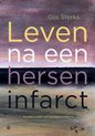 Boekcover met de titel Leven na een herseninfarct. Abstracte achtergrond in paars, roze en bruin tinten.
