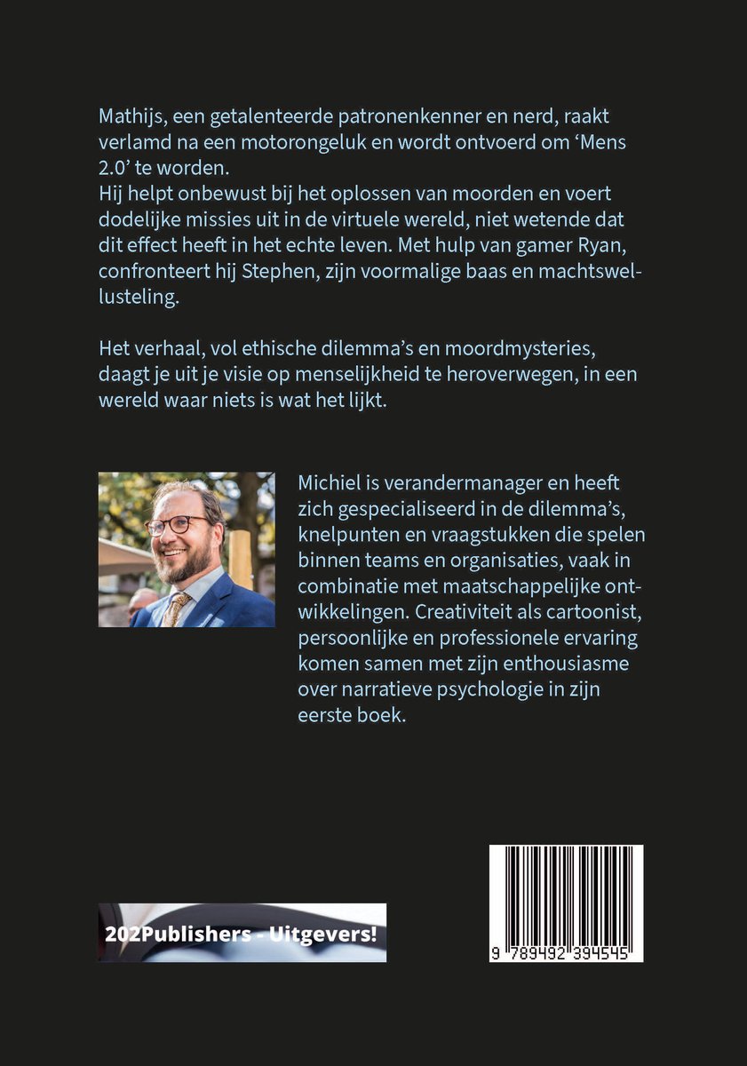 Foto van Michiel van Hattem, een man met bril en blauw overhemd.