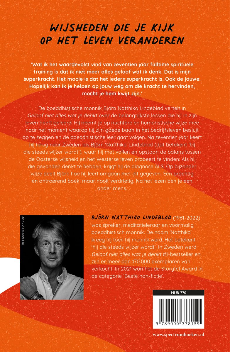 Boek met portret van Björn Natthiko Lindeblad, titel 'Wijsheden die kijk op het leven veranderen'. Oranje achtergrond.