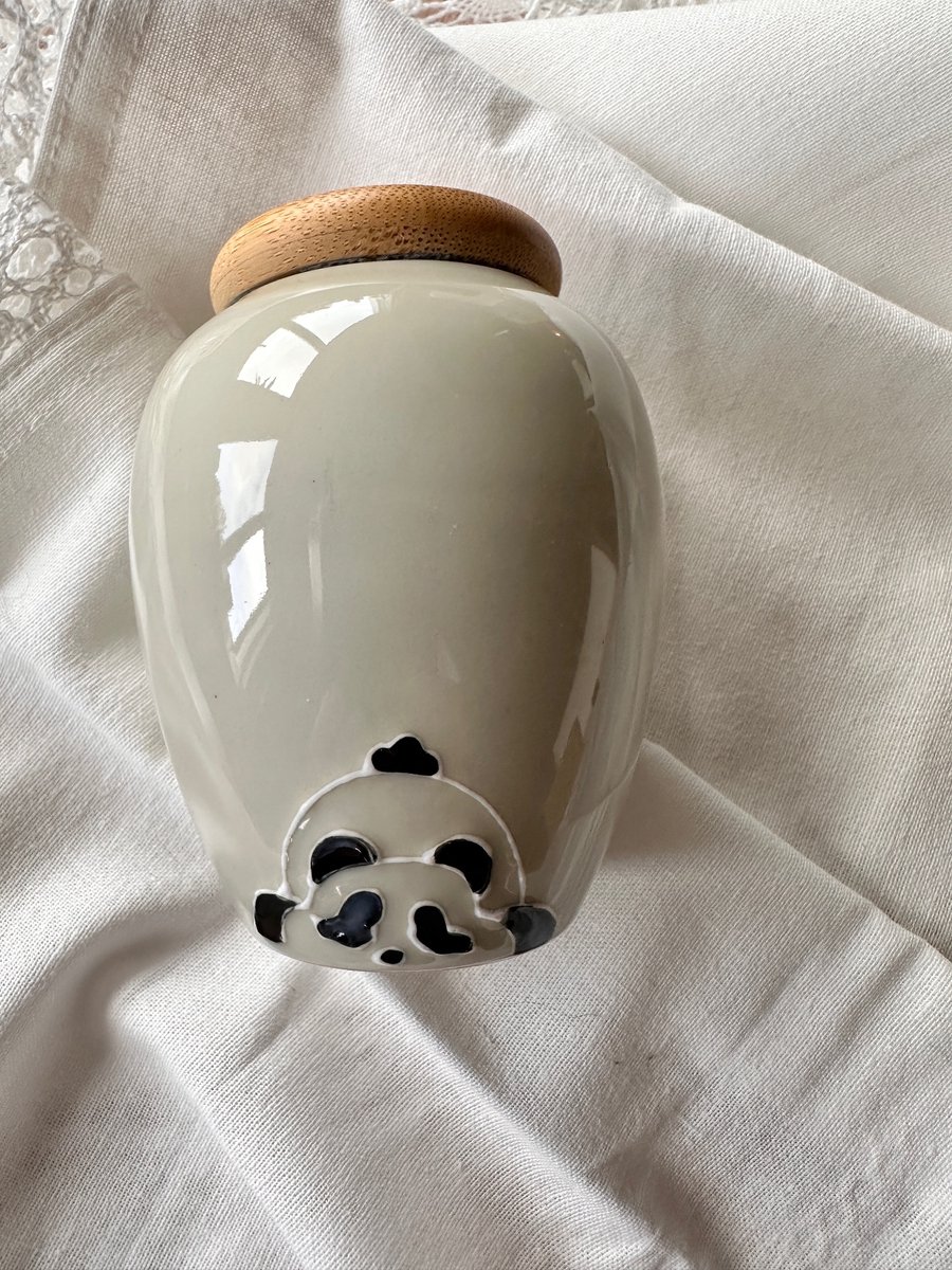 Urnen - Urn - Panda - As - Crematie - Afscheid - Herinnering - Familie - Troost - Emotie - Herdenken - Afscheid & Troost - AF-TC733