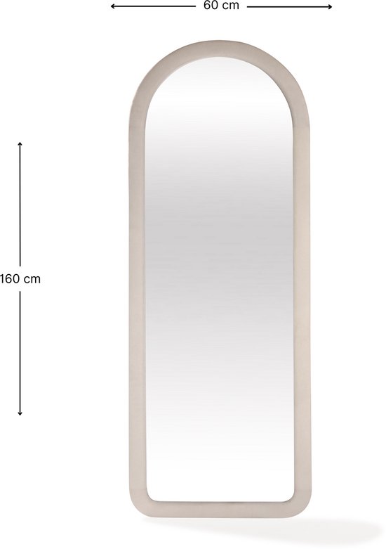 Een staande ovale spiegel, 160 cm hoog en 60 cm breed, met een witte fluwelen lijst.