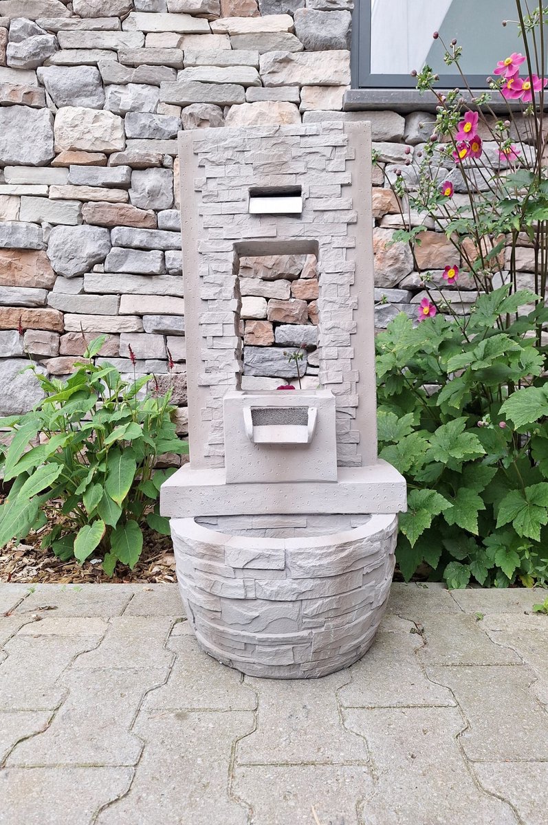 Goodyz - Waterval - Fontein - Waterornament - 80cm hoog - modern -met vaas- inclusief pomp en verlichting