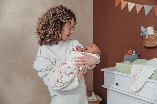 Meyco Baby Ginkgo swaddle - 2-pack - pre-washed hydrofiel - offwhite/soft sand - 120x120cm van Meyco Baby — afbeelding 2