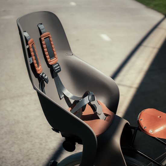 Urban Iki Achterzitje Fiets U-me MIK HD Suzume Grey/Kuriiro Brown van Urban Iki — afbeelding 4
