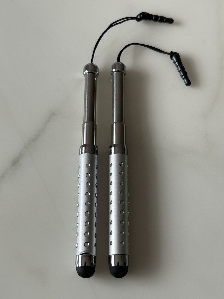 2 Stuks Uitschuifbare Touch Pen / Touchstift / Universeel / Compacte Stylus Pen / Touchscreen Pen / Tablet & Telefoon Touch Stift - Zilver