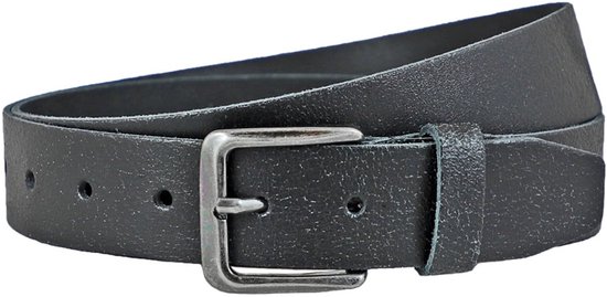 Ceinture en cuir noir avec boucle carrée, présente une texture visible.