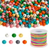 Kurtzy Lot de 1000 Perles Rondes en Bois avec Cordon Élastique - Perles d'Espacement en Bois Colorées Naturelles de 7 mm pour la Fabrication de Bijoux , Bracelets , Colliers, Porte-clés, Hobby DIY et Décorations d'Intérieur